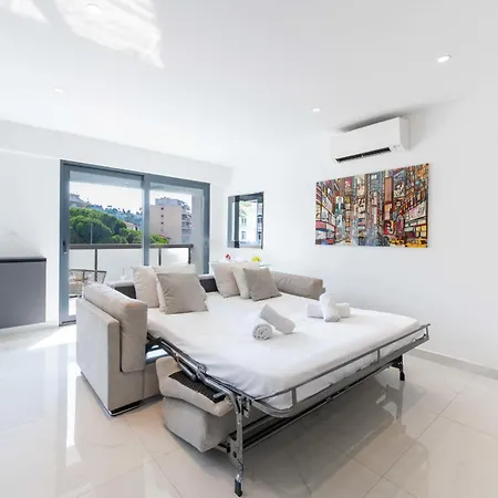 1-br With Balcony Rue D'antibes *