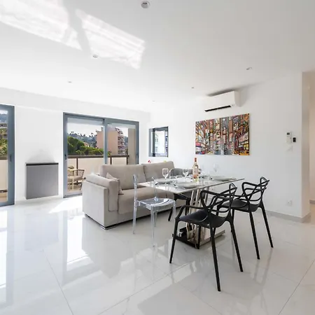 1-br With Balcony Rue D'antibes Apartman
