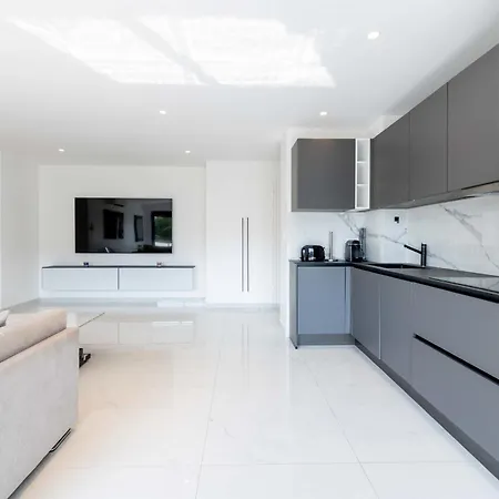 Apartman 1-br With Balcony Rue D'antibes *